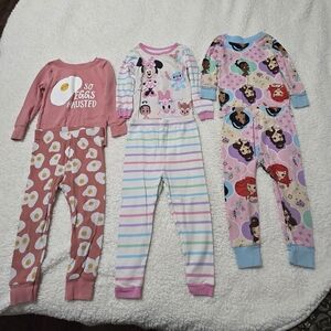 Assortment of Girls Clothing.